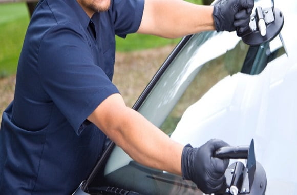 Windscreen Replacement Perth: Safe Driving Guaranteed